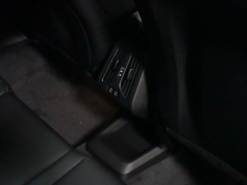 New 2027 BMW X1 xDrive28i AWD/4WD image 11