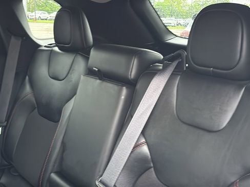 Used 2022 Jeep Cherokee Trailhawk w/ Comfort/Convenience Group AWD/4WD image 26