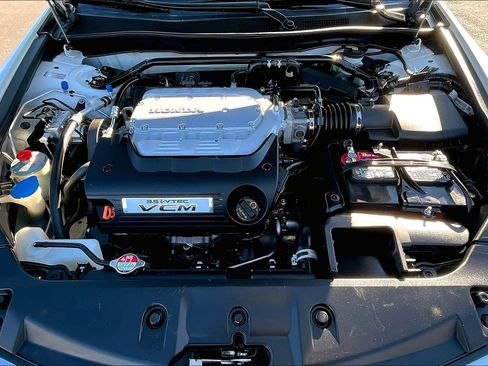 Used 2012 Honda Accord EX-L image 9