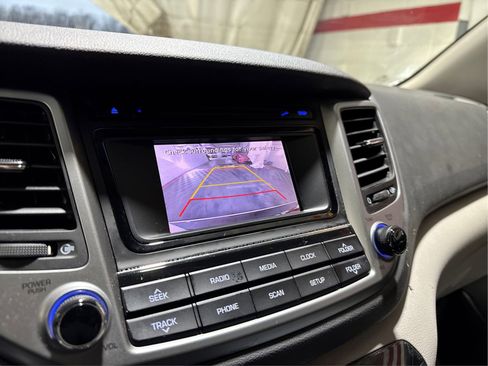 Used 2018 Hyundai Tucson SE AWD/4WD image 20