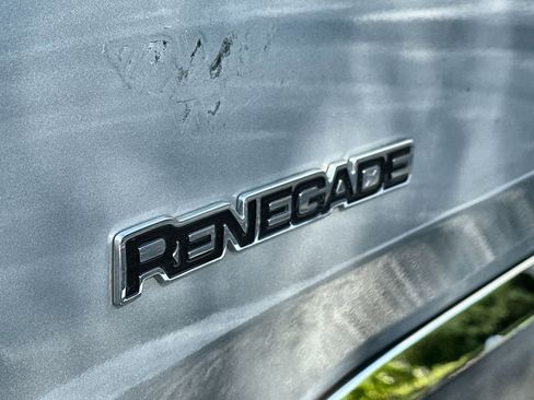 Used 2018 Jeep Renegade Sport w/ Power & Air Group image 7