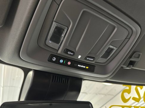 Certified 2025 GMC Sierra 2500 SLE w/ SLE Convenience Package image 17