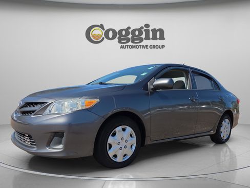 Used 2013 Toyota Corolla L image 1