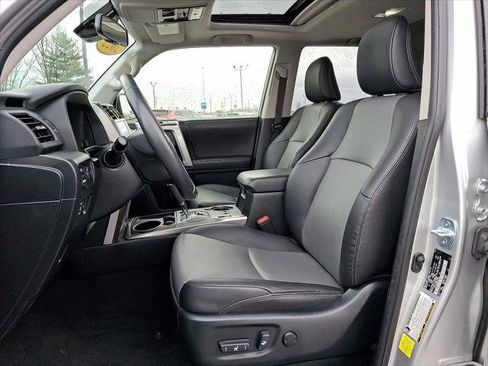 Used 2022 Toyota 4Runner SR5 Premium w/ Moonroof Package image 11