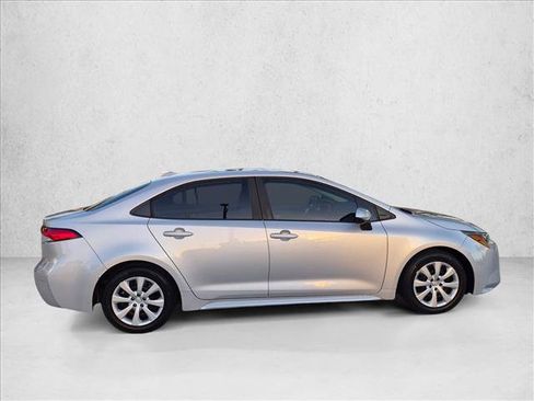 Certified 2023 Toyota Corolla LE FWD image 4