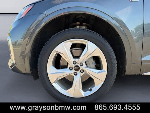Used 2024 Audi Q5 2.0T Premium w/ Convenience Package AWD/4WD image 9