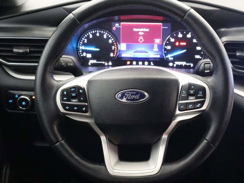 Certified 2023 Ford Explorer XLT w/ Equipment Group 202A RWD image 14
