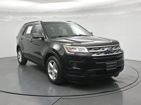 Certified 2018 Ford Explorer FWD image 43