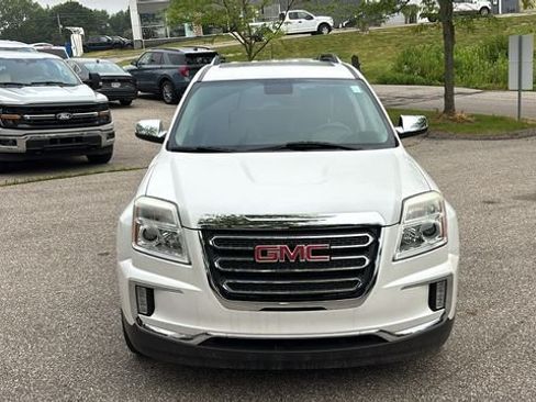 Used 2017 GMC Terrain SLT w/ Open Road Package FWD image 5