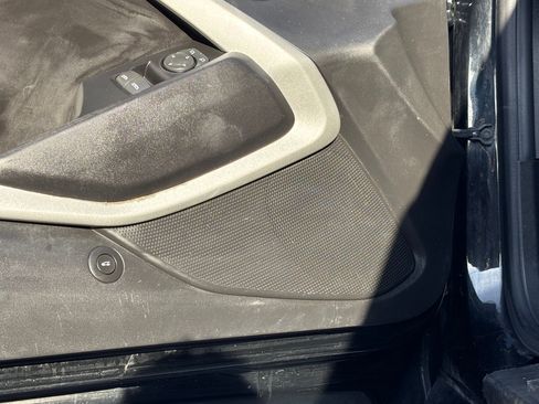 Used 2017 Chevrolet Camaro LT image 14