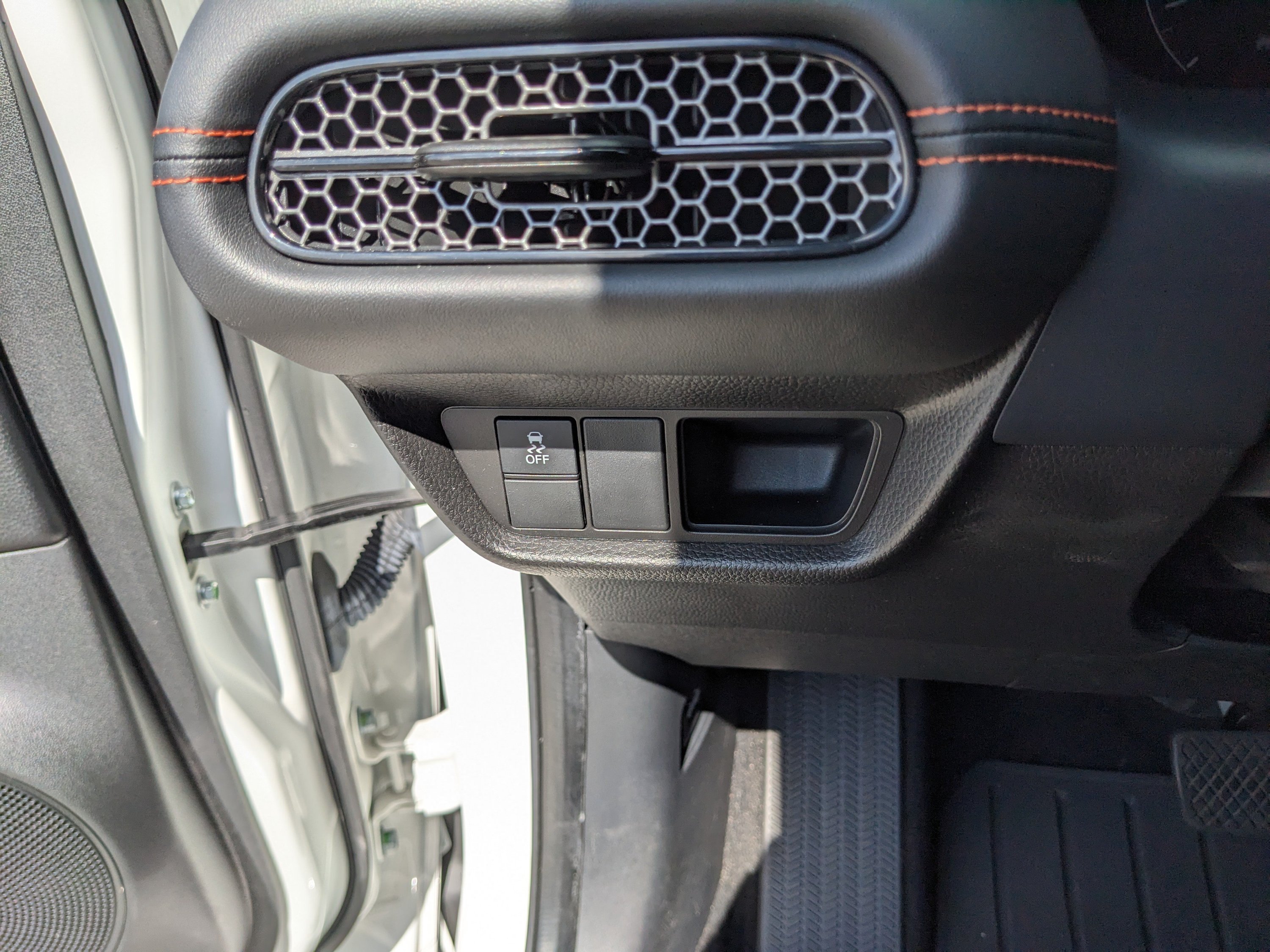 Used 2024 Honda HR-V Sport image 30