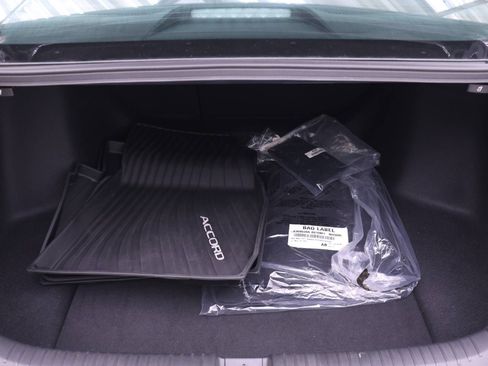 Certified 2025 Honda Accord SE image 14