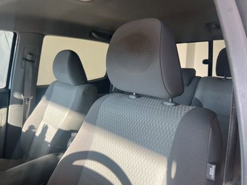 Used 2015 Toyota Tacoma PreRunner w/ SR5 Package image 15