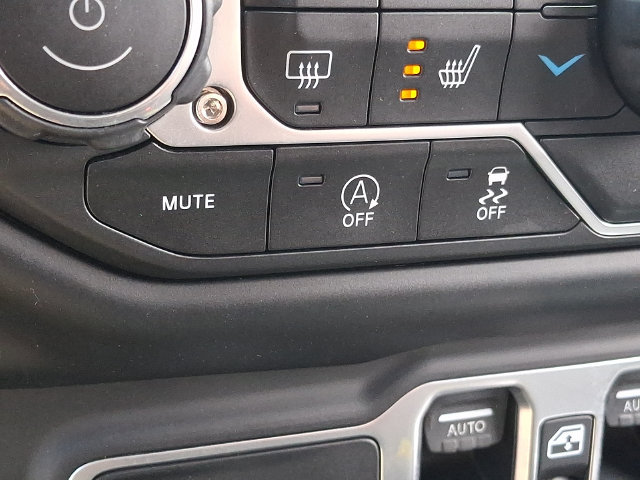 Used 2018 Jeep Wrangler Unlimited Sport S AWD/4WD image 27
