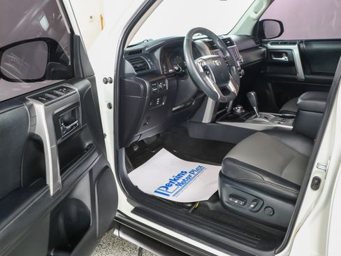 Used 2021 Toyota 4Runner SR5 Premium w/ Moonroof Package AWD/4WD image 3
