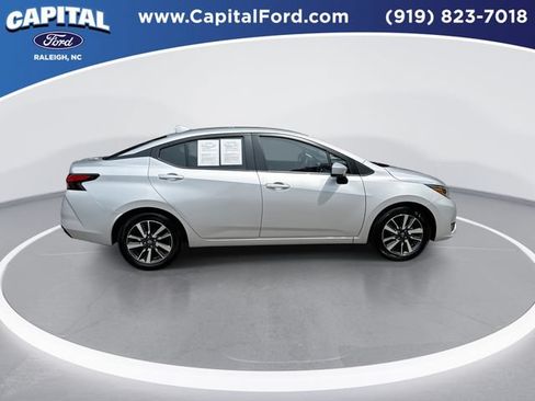 Used 2025 Nissan Versa SV FWD image 9