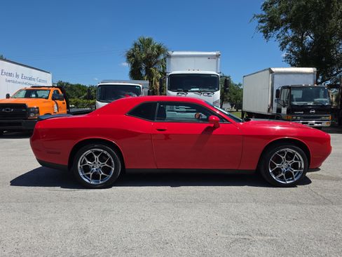 Used 2021 Dodge Challenger SXT w/ Plus Package RWD image 8