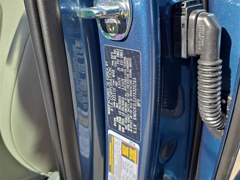 New 2026 Kia Niro EX image 34