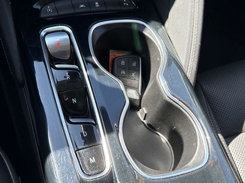 Used 2021 Buick Envision Essence FWD image 15