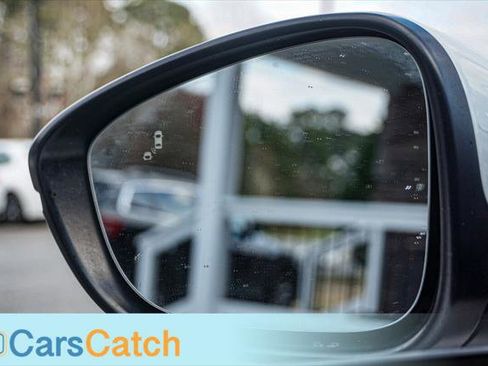 Used 2018 Honda Accord Touring image 38