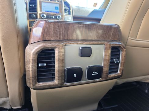 Used 2019 Ford F150 Lariat w/ Trailer Tow Package AWD/4WD image 16