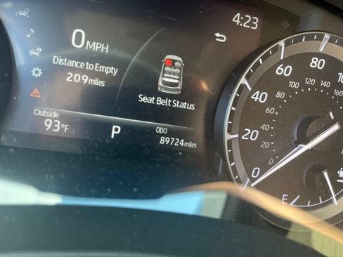 Used 2020 Toyota Highlander XLE AWD/4WD image 12
