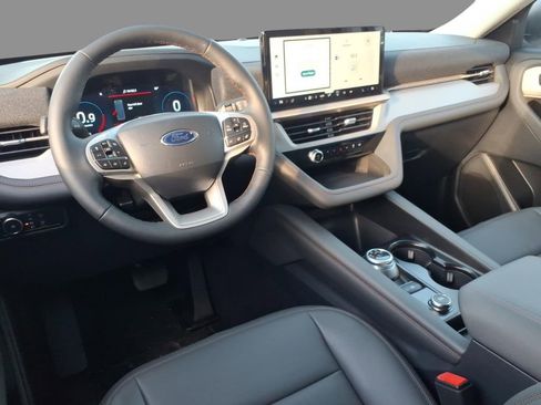 New 2026 Ford Explorer Active image 6
