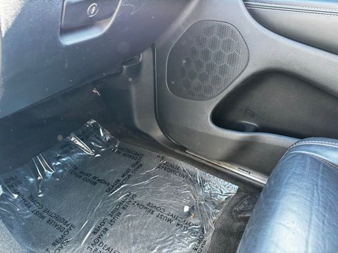 Used 2015 Jeep Grand Cherokee Limited image 22