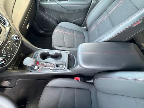 Used 2022 Chevrolet Equinox RS AWD/4WD image 25