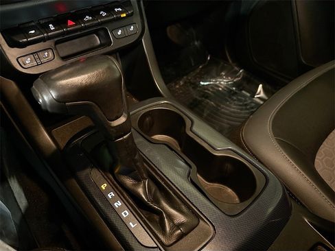 Used 2020 Chevrolet Colorado Z71 image 16