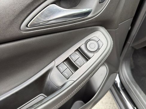 Used 2024 Buick Encore GX Preferred FWD image 22