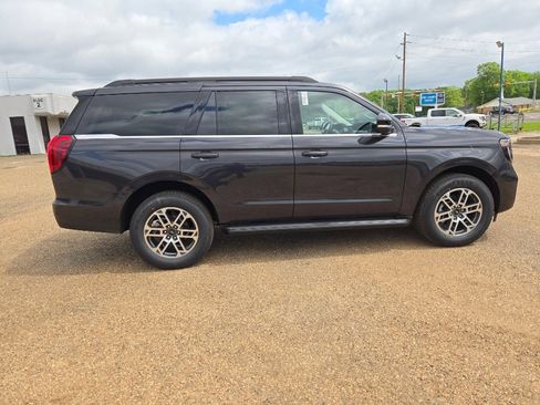 New 2026 Ford Expedition Active RWD image 6