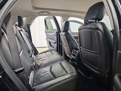 Used 2018 Cadillac XT5 Luxury w/ Driver Awareness Package image 14