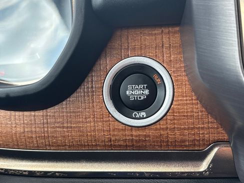 Used 2024 RAM 1500 Limited w/ Off Road Group image 21