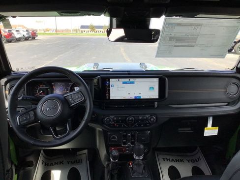 New 2025 Jeep Wrangler Unlimited Rubicon 392 image 22