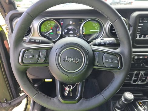 Used 2023 Jeep Wrangler Unlimited w/ Cold Weather Group AWD/4WD image 10
