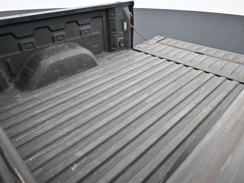 Used 2024 Chevrolet Silverado 1500 ZR2 w/ Technology Package image 44