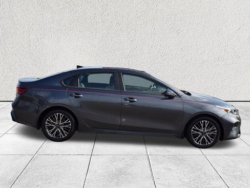 Used 2024 Kia Forte GT-Line w/ GT-Line Premium Package FWD image 2