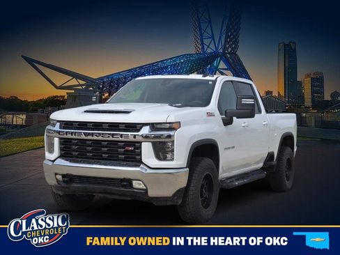Used 2023 Chevrolet Silverado 2500 LT w/ Convenience Package AWD/4WD image 3