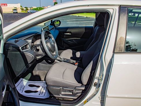 Used 2020 Toyota Corolla LE w/ LE Convenience Package FWD image 12