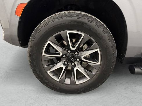 Used 2021 Chevrolet Tahoe Z71 w/ Rear Media and Nav Package image 23