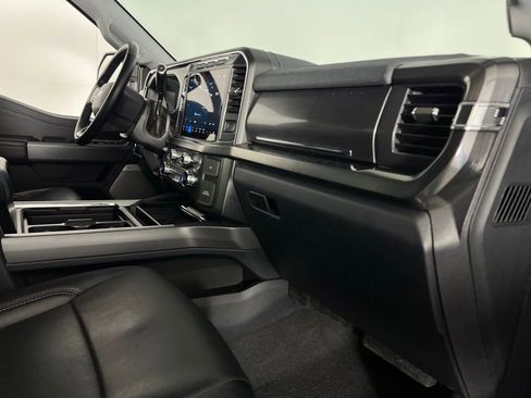 Used 2024 Ford F250 Lariat image 32