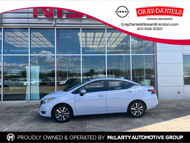 Certified 2025 Nissan Versa SV w/ Trunk Package FWD 360° Tour