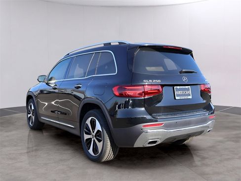 Certified 2025 Mercedes-Benz GLB 250 4MATIC image 7