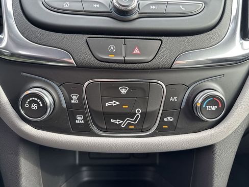 Certified 2023 Chevrolet Equinox LS w/ LS Convenience Package image 16