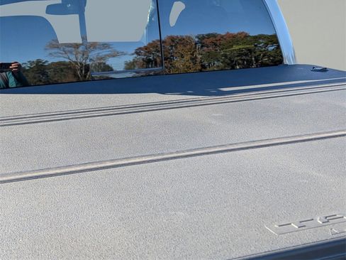 Used 2021 Toyota Tacoma image 12