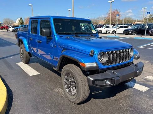 New 2026 Jeep Gladiator Sport image 3
