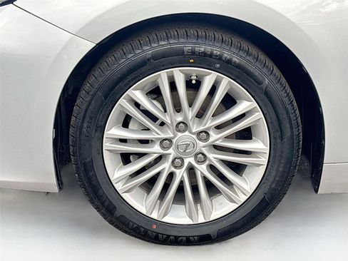 Used 2017 Lexus ES 350 w/ Accessory Package 2 image 32