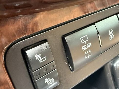 Used 2017 Buick Enclave Leather AWD/4WD image 28