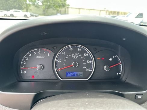 Used 2009 Hyundai Elantra GLS FWD image 17